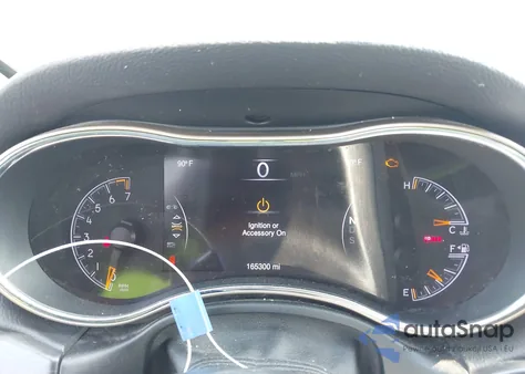 2015 Jeep Grand Cherokee Laredo z USA, uszkodzony, nr VIN 1C4RJFAG7FC133834